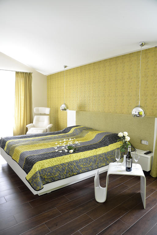 Glicinia Hotel Золотые Пески Номер фото